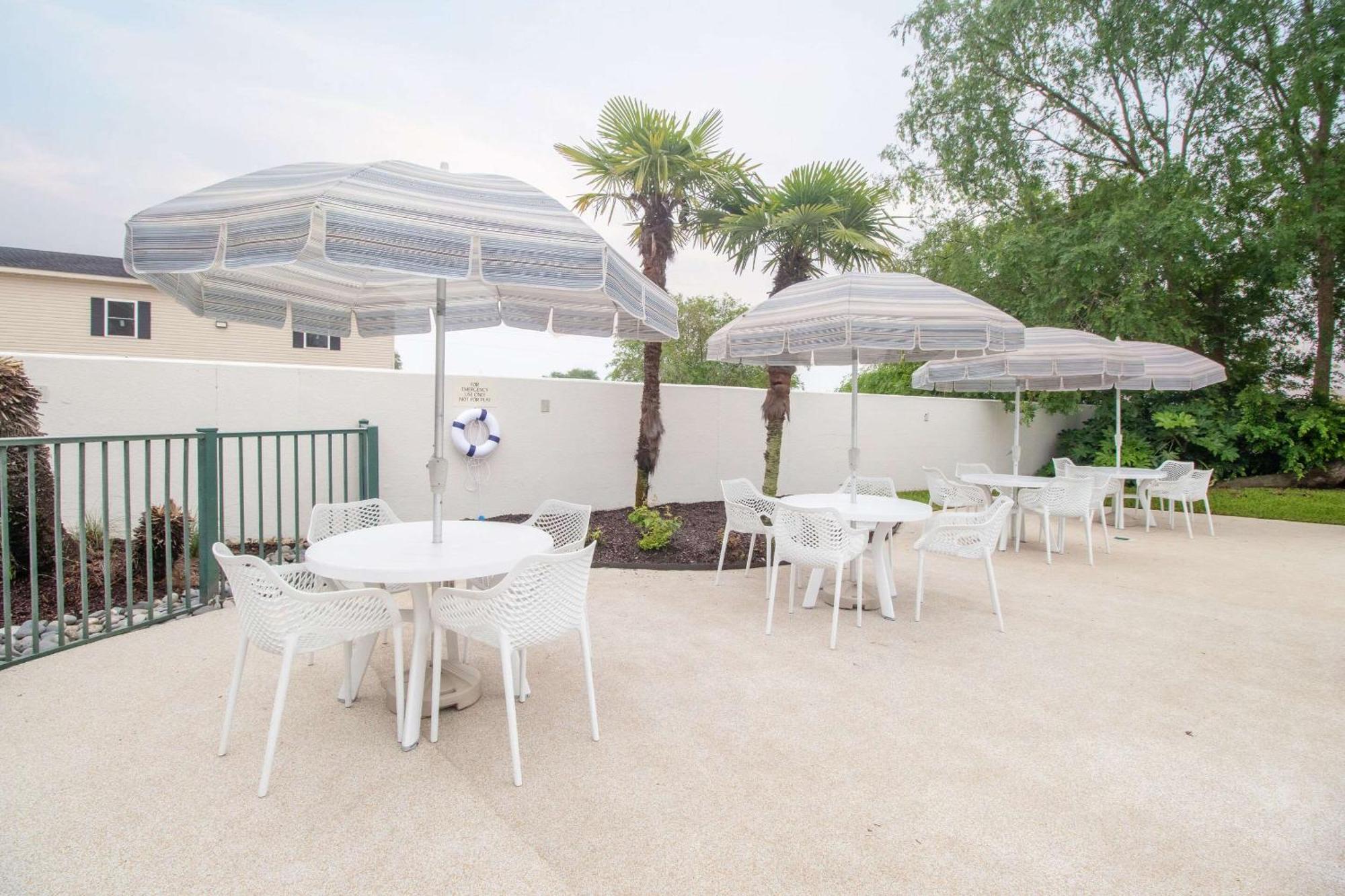 Econo Lodge Inn & Suites Foley-North Gulf Shores Eksteriør bilde